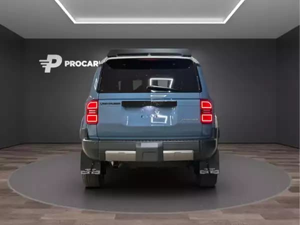 Toyota Land Cruiser HYBRID 2.4 - Photo 3