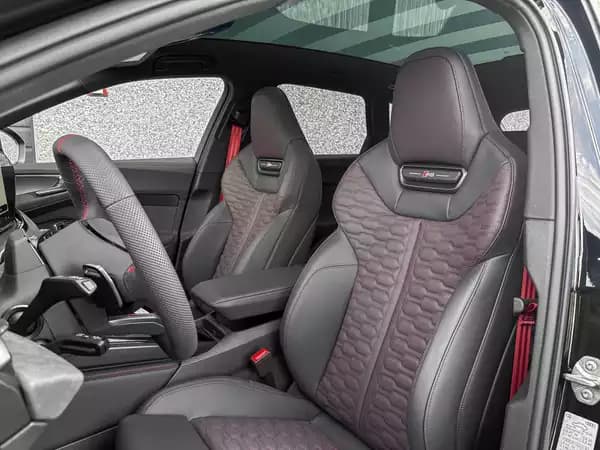 Audi RS5 Audi RS5 Avant Performance Facelift – Carbone_Céramique – RS Sport Plus Ventilés/Massants – B&O 3D – 21" - Photo 3