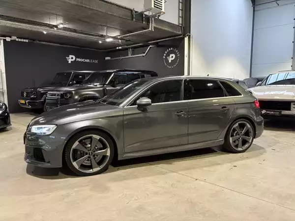 Audi RS3 Sportback 2.5 TFSi Quattro S-Tronic/SUIVI AUDI/GARANTIE - Photo 3