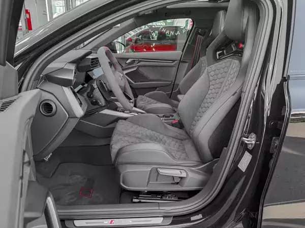 Audi RS3 2.5 TFSI SPORTBACK QUATTRO/ GARANTIE 5/Pano/19/360°/SONOS/SCHALE S - Photo 3