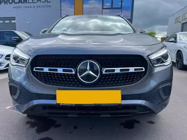 Mercedes-Benz GLA 180 GLA 180/APPLECARPLAY/AMG/18/KAMERA/LED/MERCEDES SERVICE - Photo 3