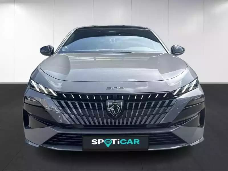 Peugeot 308 III and e- - Photo 1