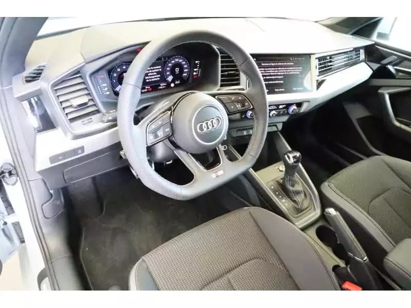 Audi A1 Advanced - Photo 1