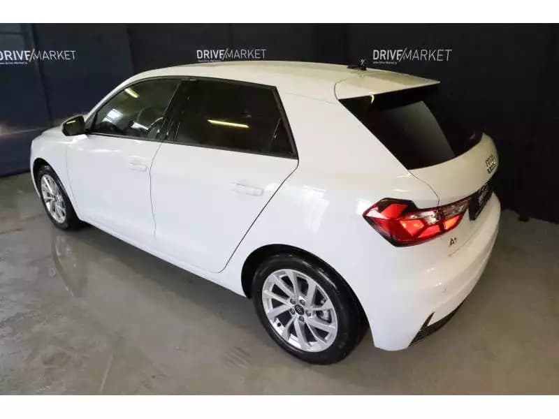 Audi A1 Advanced - Photo 1