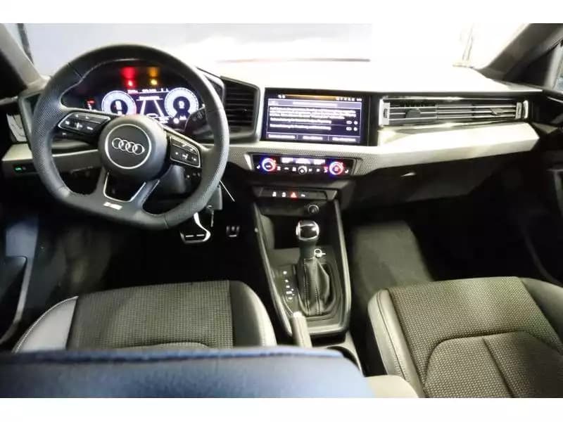 Audi A1 Advanced - Photo 1