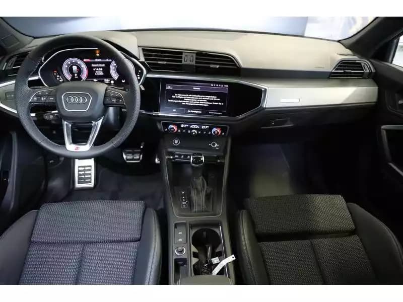 Audi Q3 Sportback S line - Photo 1