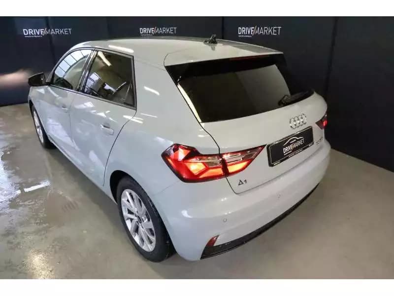 Audi A1 Advanced - Photo 1