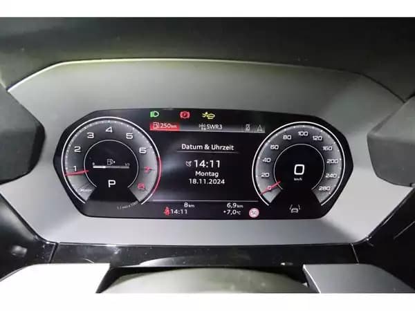 Audi A3 35 TFSI S Tronic - Photo 3