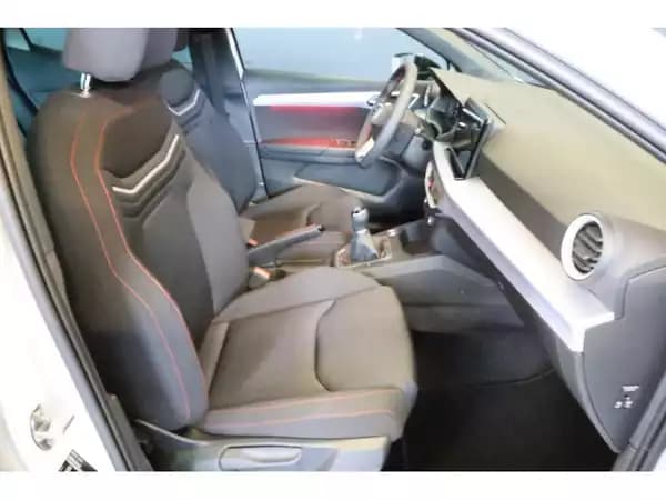 SEAT Ibiza FR - Photo 3