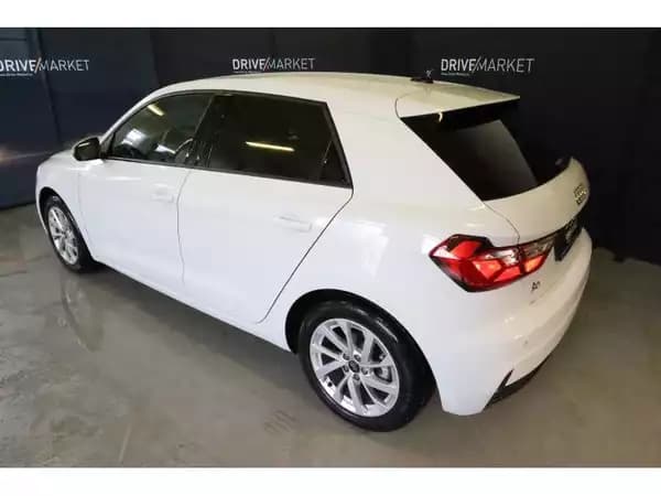 Audi A1 Advanced - Photo 2