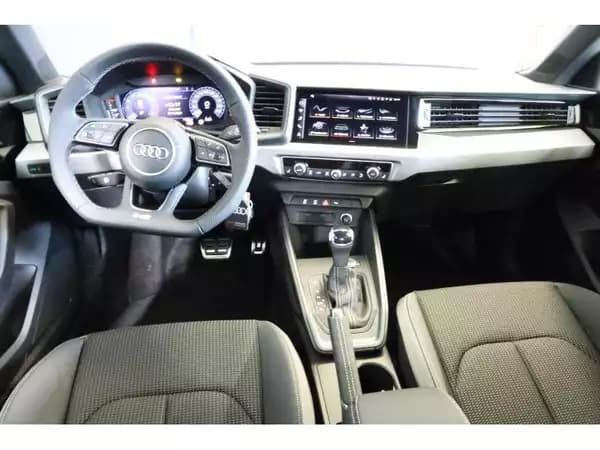 Audi A1 Advanced - Photo 2