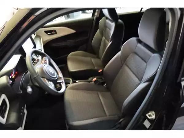 Suzuki Swift GL+ - Photo 3