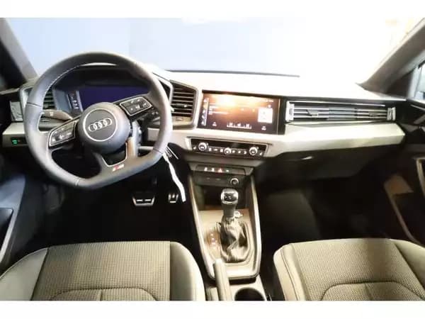 Audi A1 Advanced - Photo 2