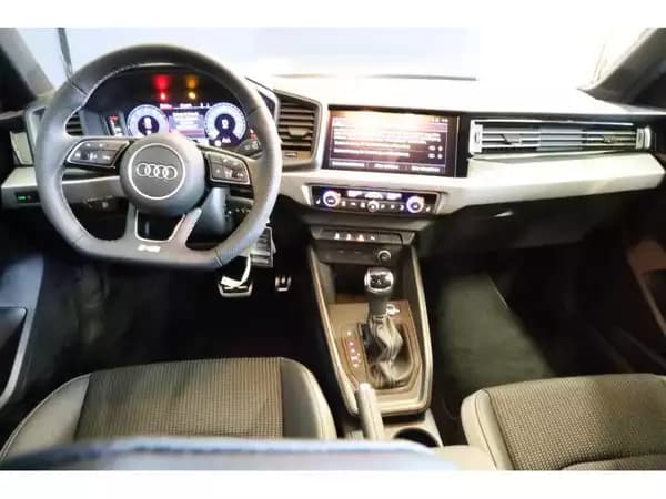 Audi A1 Advanced - Photo 2