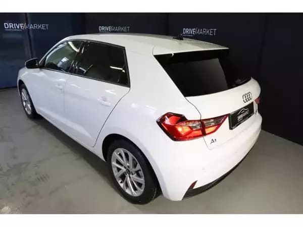 Audi A1 Advanced - Photo 2