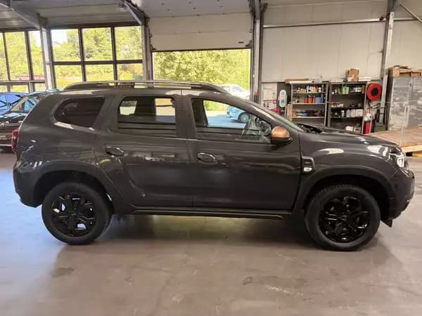 Dacia Duster 1.3 TCe Extreme 150HP - Photo 2