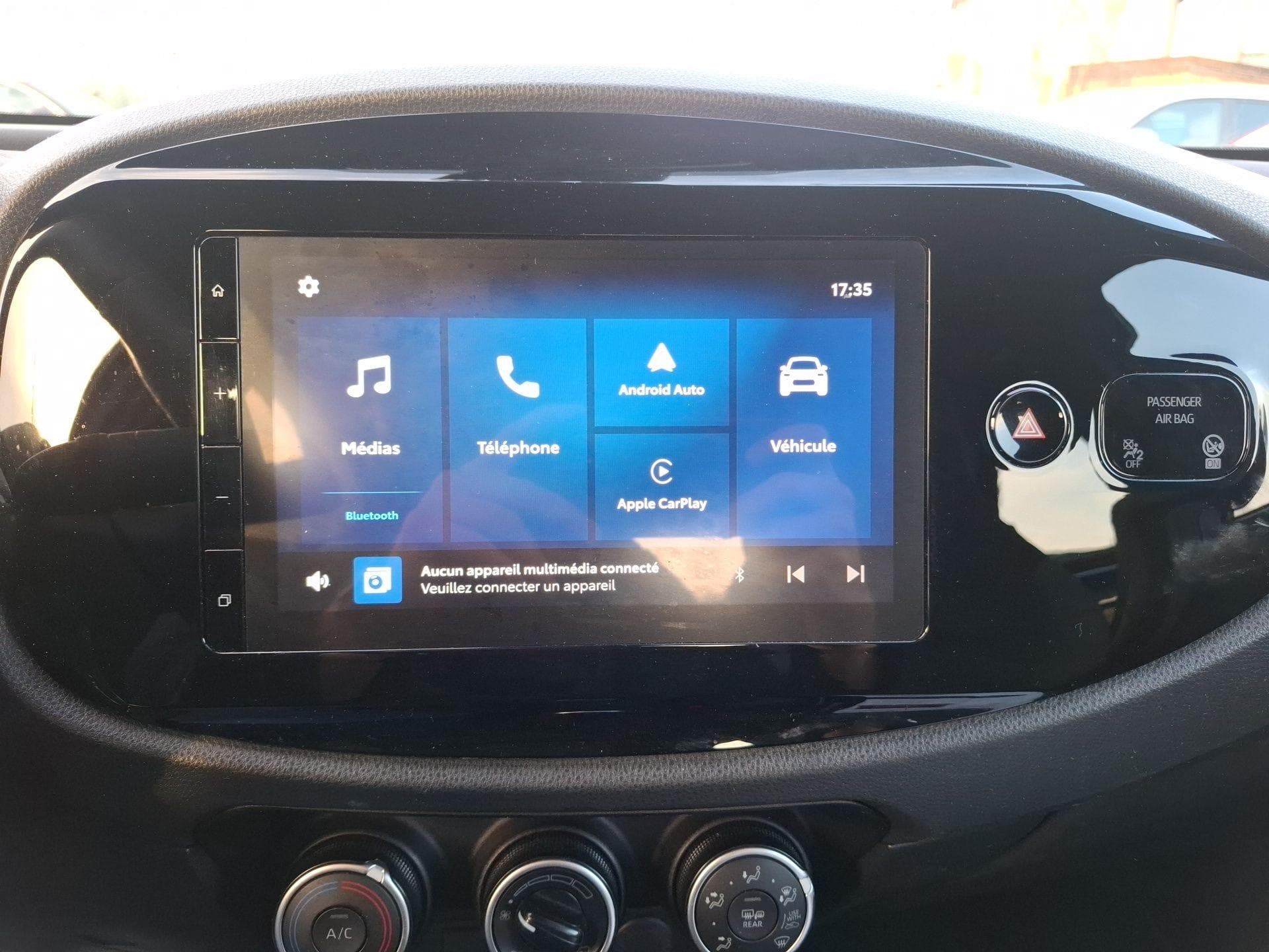 Toyota Aygo X 1.0 VVT-i Play - Photo 1