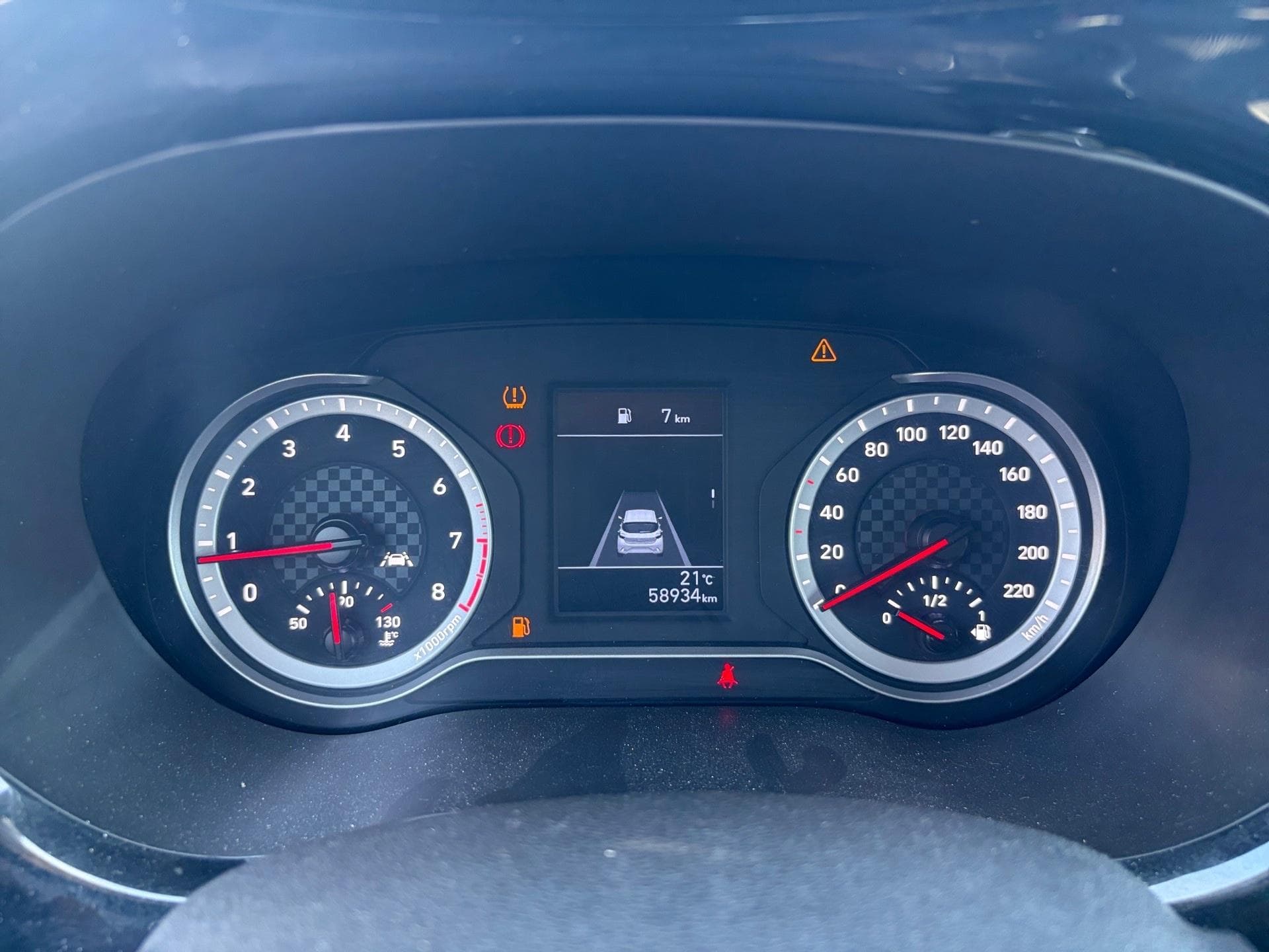 Hyundai i10 1.0 Twist AMT - Photo 2