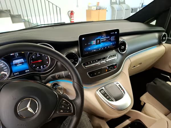Mercedes-Benz V 300 2.0 V 300 D A2 4WD - Photo 2