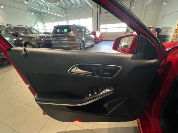 Mercedes-Benz A 200 - Photo 3